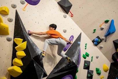 VITAL Climbing Gym - Lower East Side